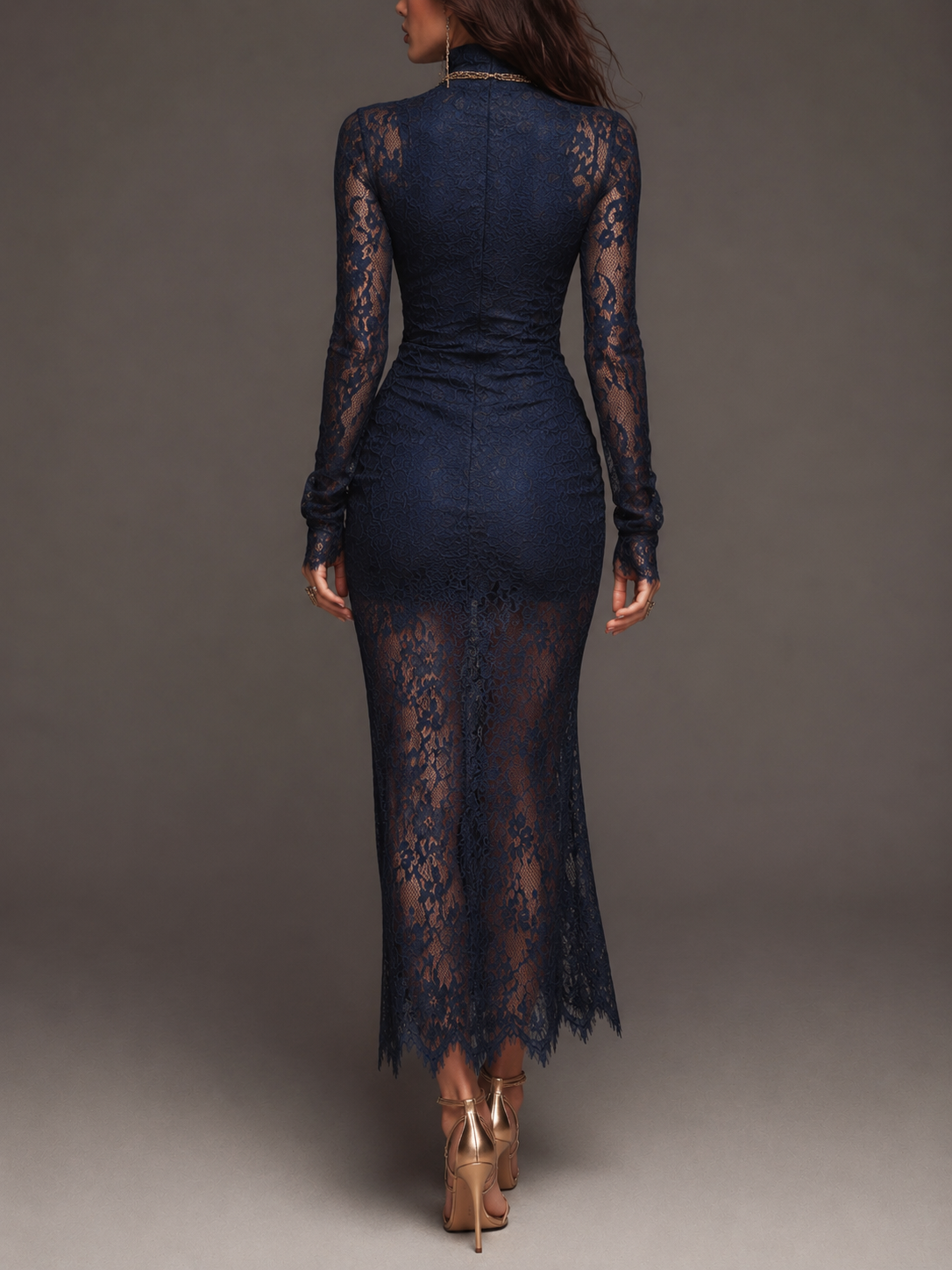 Ρομαντικό Μποέμ Midi Bodycon Φόρεμα με Υψηλό Λαιμό, Μακριά Μανίκια και Σκαλιστό Λουλουδάτο Δαντελένιο Σχίσιμο