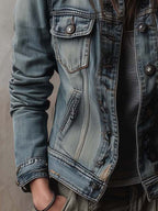 Πλυμένο και Φθαρμένο Τζάκετ Denim με Επικαλύψεις